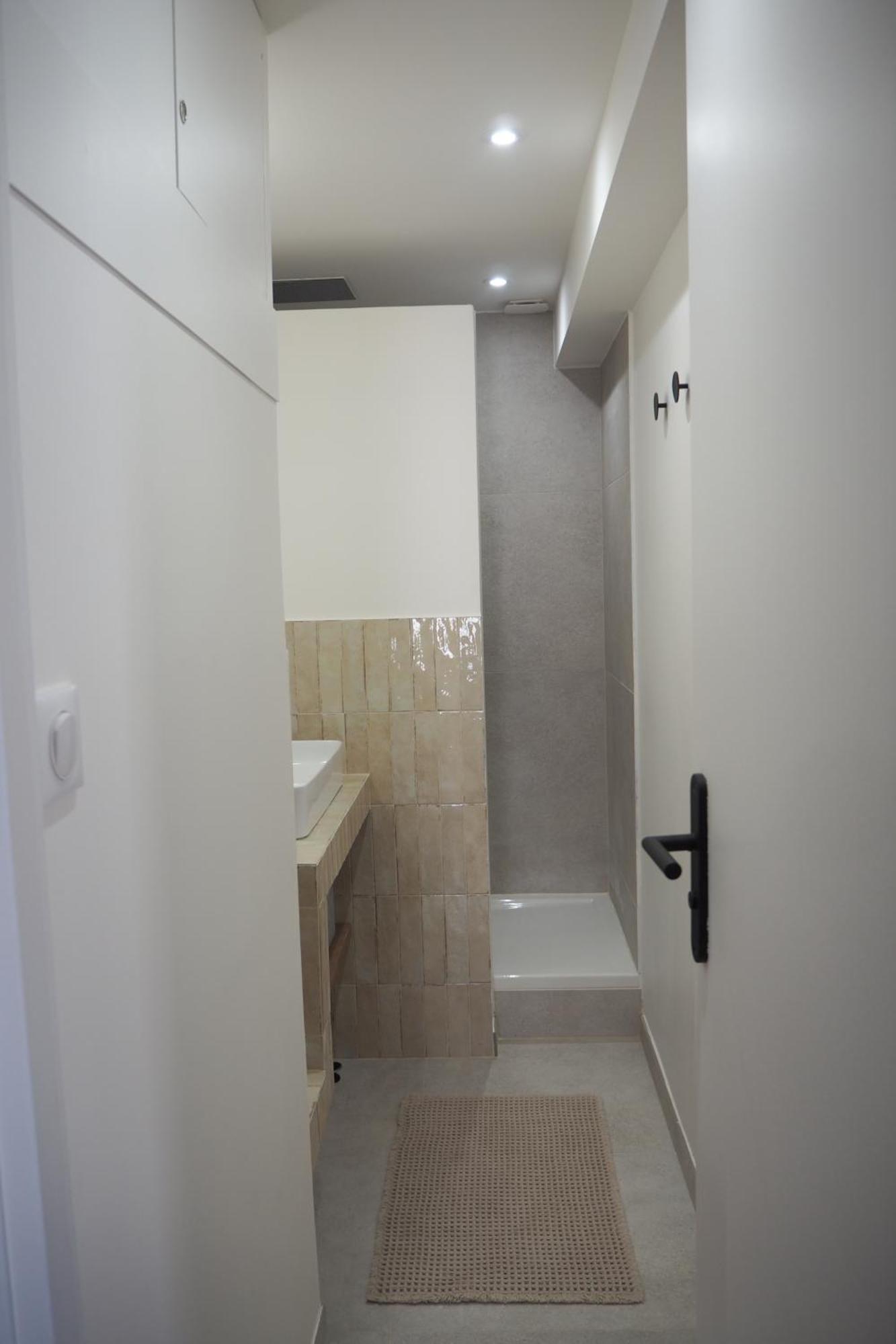 Les Baleines - Hypercentre 2 Chambres Avec Garage Et Clim - Air Conditioning เกรอน็อบล์ ภายนอก รูปภาพ